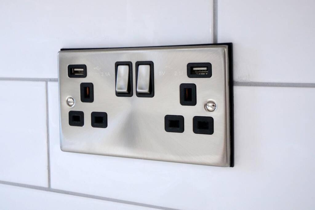 Renovated House Near Darlington Train Station.ヴィラ エクステリア 写真