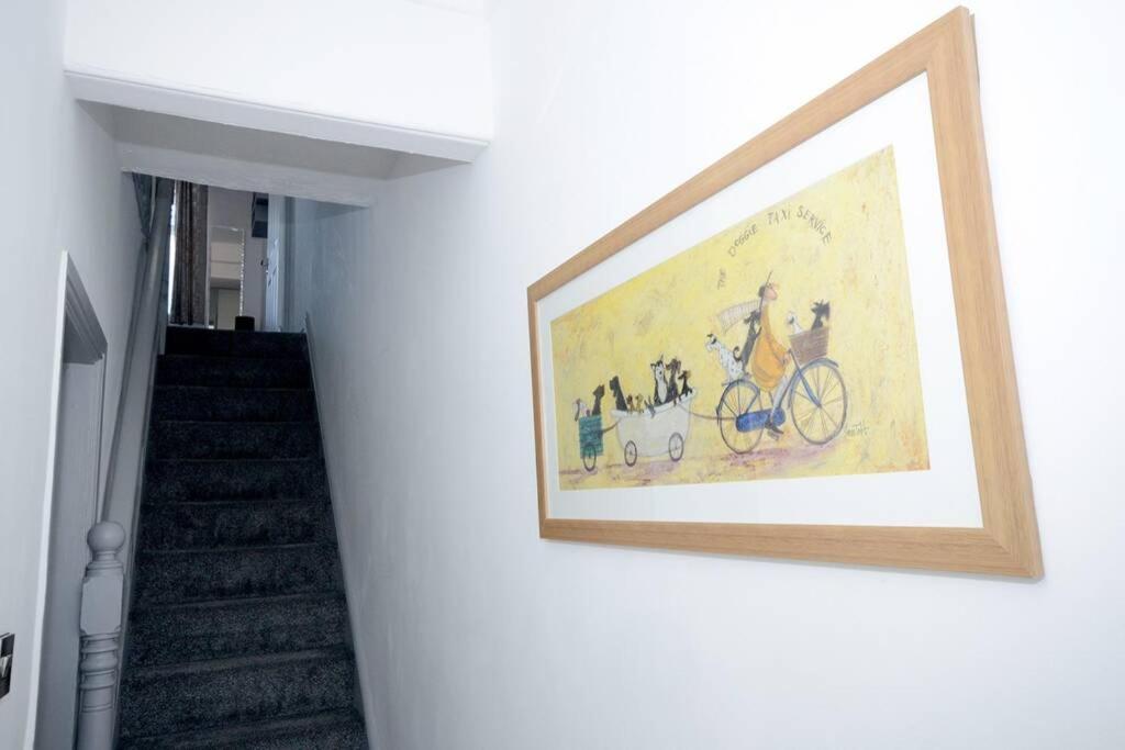 Renovated House Near Darlington Train Station.ヴィラ エクステリア 写真